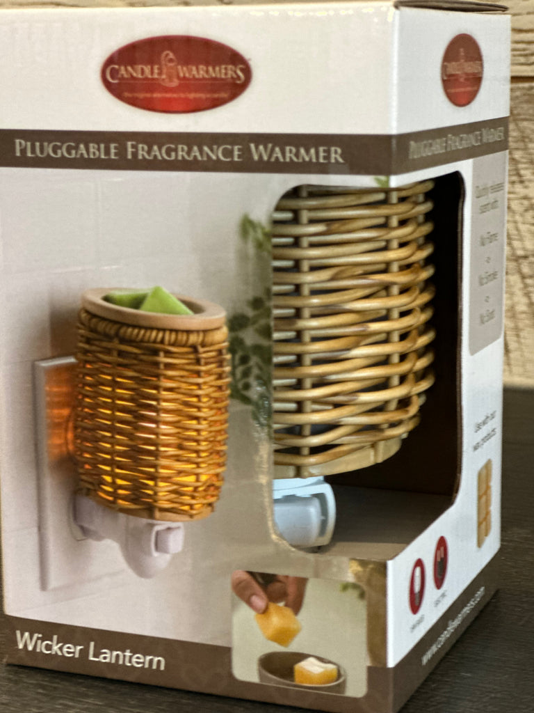 Pluggable Wicker Lantern Warmer